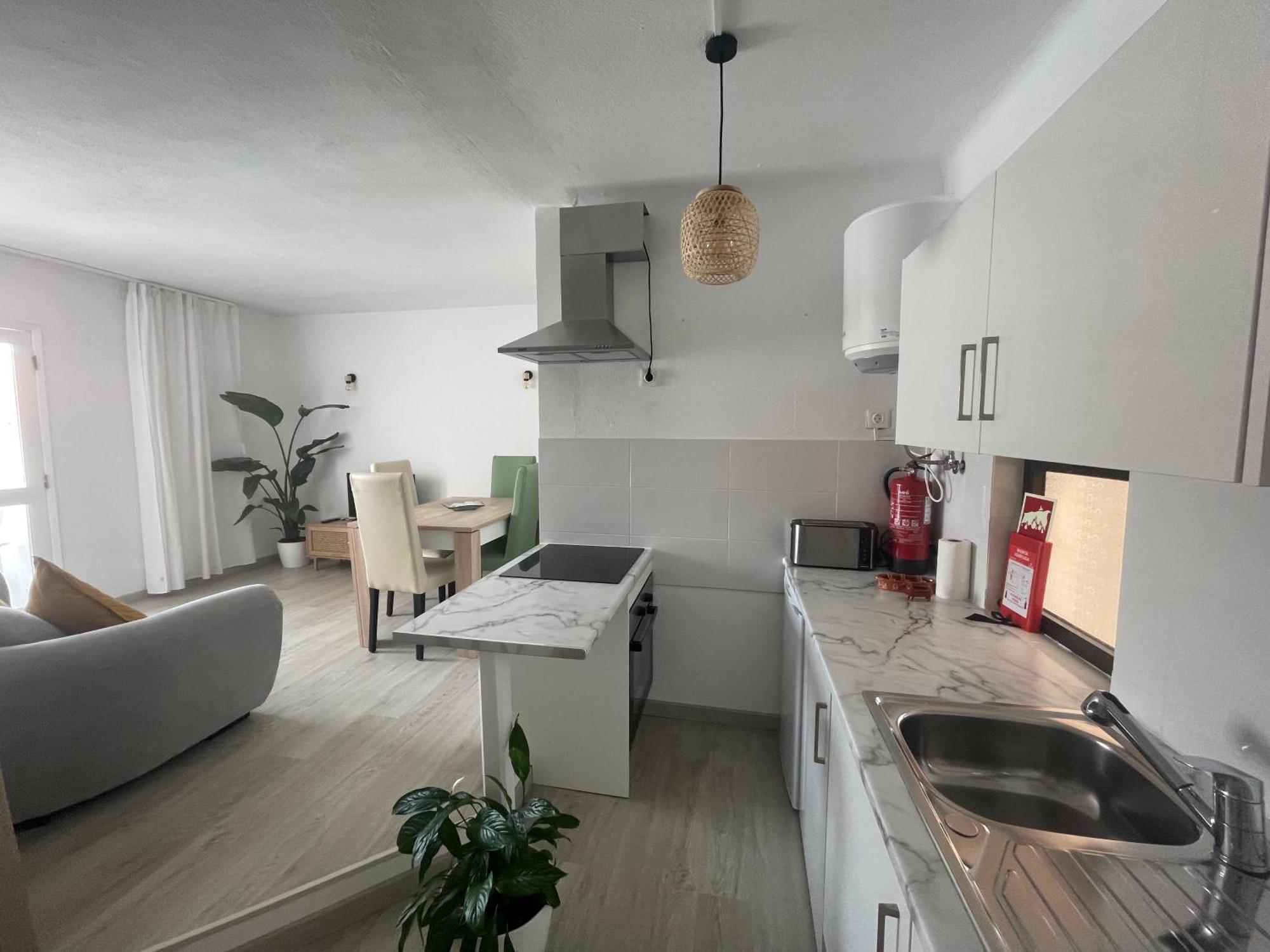 New! Apartment 50 Meters From The Beach Карвоейро Екстериор снимка